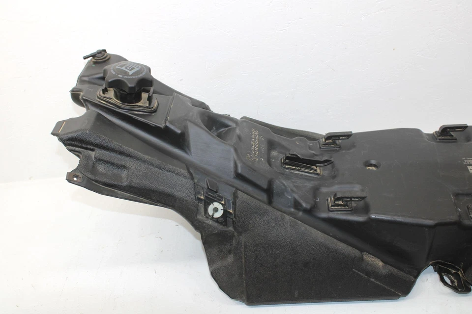 Ski-doo Grand Touring 900 2017 OEM tanque de combustible 51303367 SS65 Foto 3 de 4
