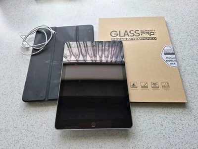 Apple iPad (6th generation) · 32GB · Cellular