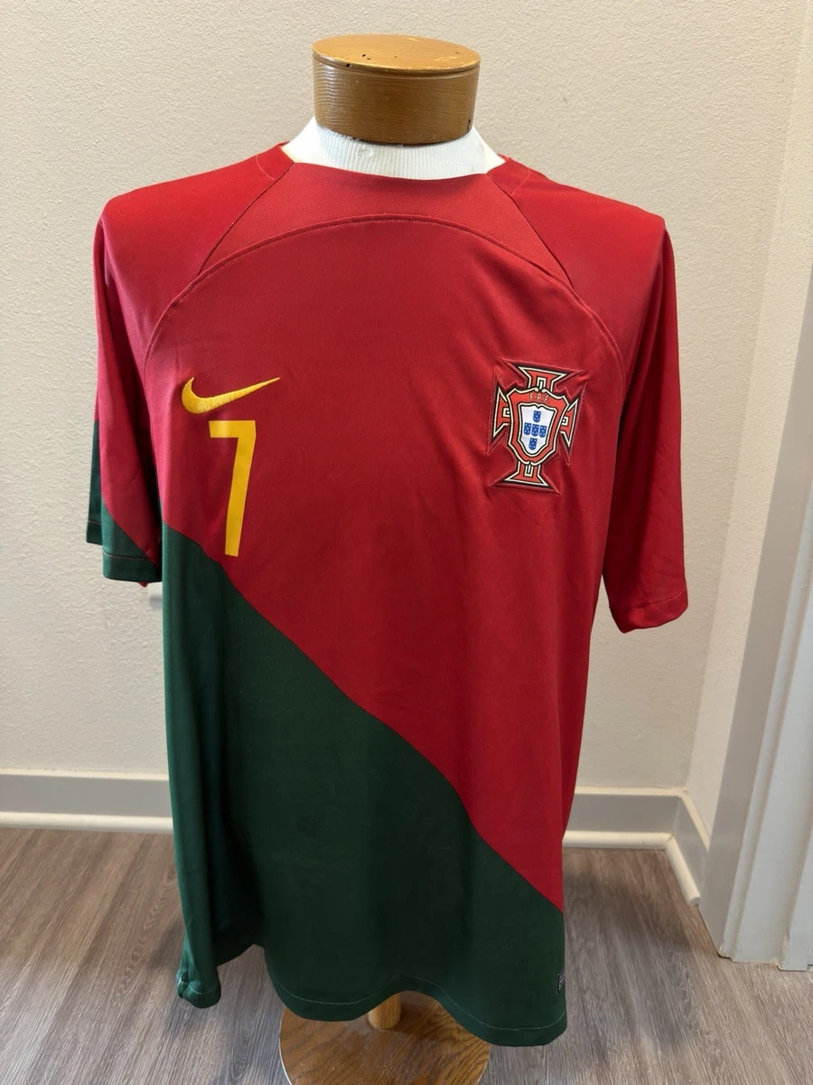 Nike Size XL Cristiano Ronaldo National Team Soccer Fan Apparel