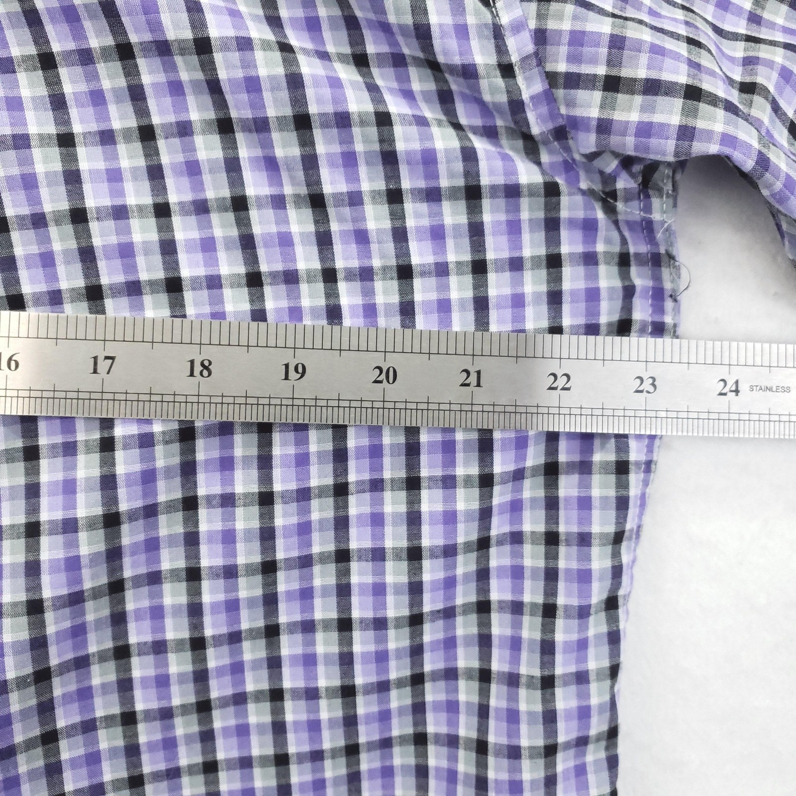 Wrangler Riata Shirt Mens Medium Purple Plaid Short Sleeve Button Down Casual