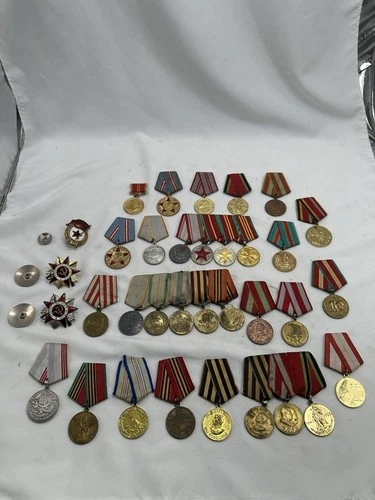 Soviet Russian WW2 And Post  Military Medals Group LOT OF 34 ORIGINAL