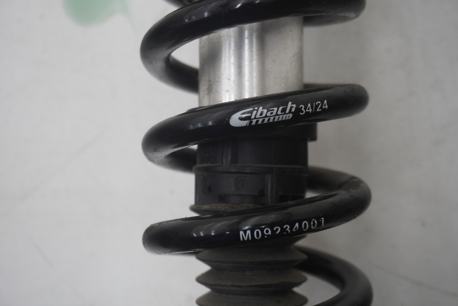 McLaren 750S Spider 2025 Front Right Shock absorber spring P/N 28BA288CP