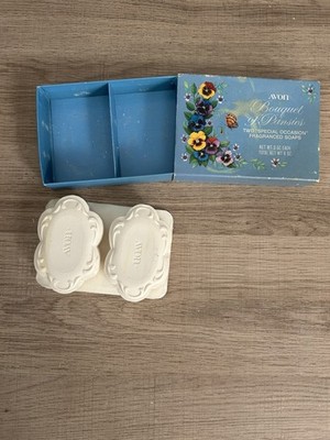 Avon ''Bouquet of Pansies'' Fragranced Soaps X2 Vintage, Excellent Condition