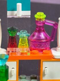 LEGO Harry Potter:Diagon Alley Shops 4723  Incomplete