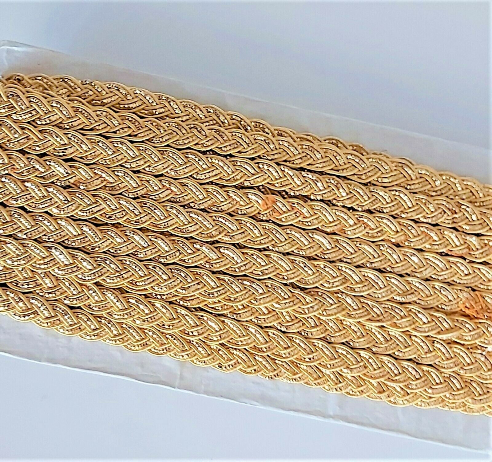 Foto 1 di 3