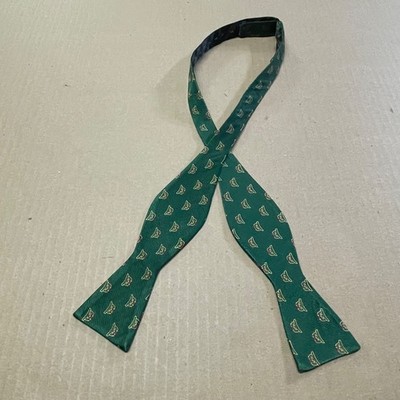 Tie Bar Bow Tie Silk Self Tie 2'' Solid Green w/Owls Jesse Tyler Ferguson