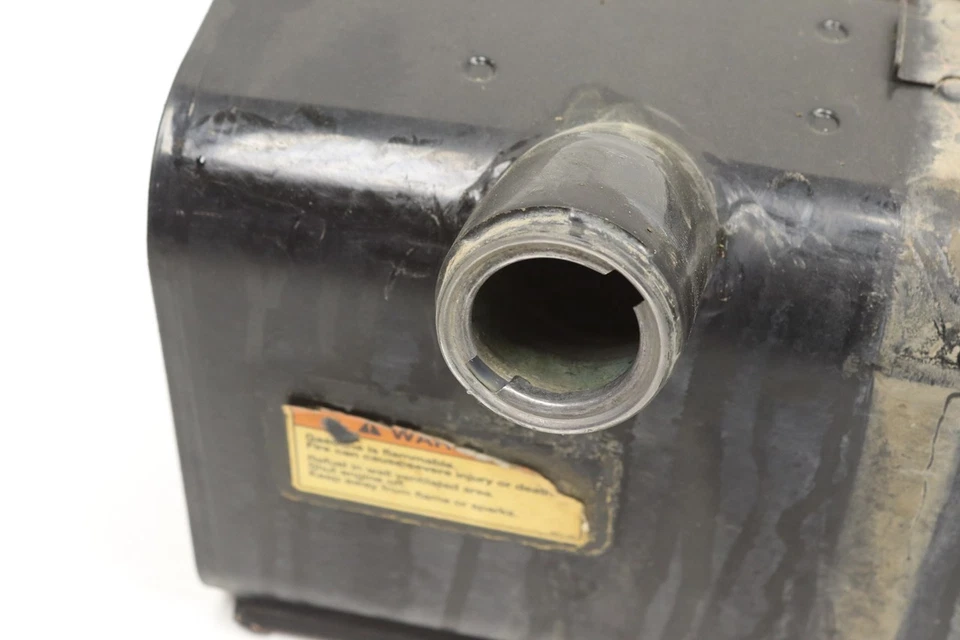 Kawasaki Mule 3010 06 Gas Fuel Tank 51001-0010 52278 Foto 2 de 4