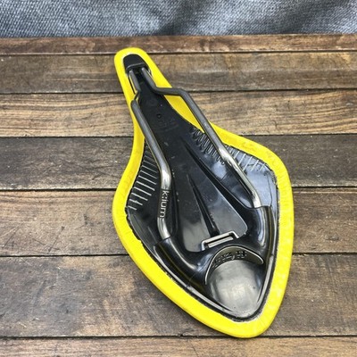 Fizik Arione R3 Test saddleイエロー サドル Kium s-l400.jpg