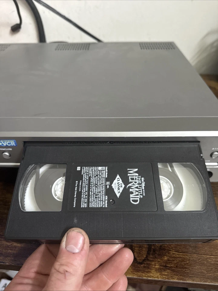 Samsung DVD/VHS DVD-V2000 Dual Deck VCR Combo 4 Cabeças Hi-Fi Estéreo Sem Controle Remoto - Imagem 4 de 4