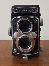 Yashica 635 Vintage Twin-Lens Reflex Camera