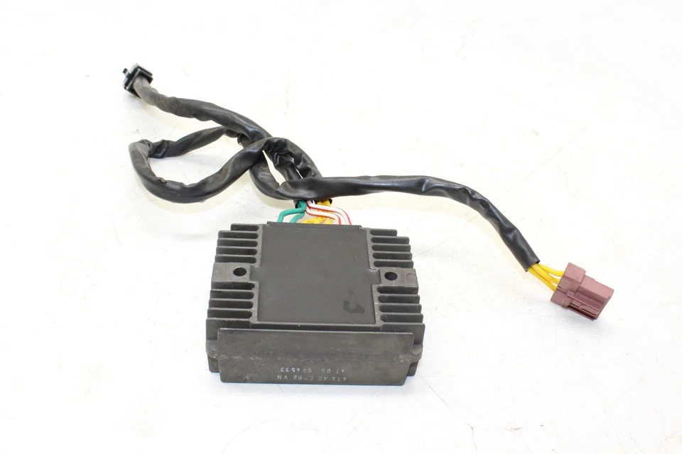 2008 Piaggio Mp3 250 Rectifier Voltage Regulator OEM - Image 4 of 4