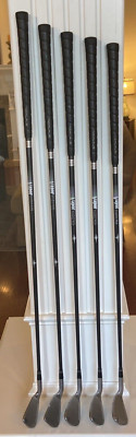 Jack Nicklaus The Bear Iron Set (5,7,8,9,P) (5 clubs)  RH Graphite Shafts