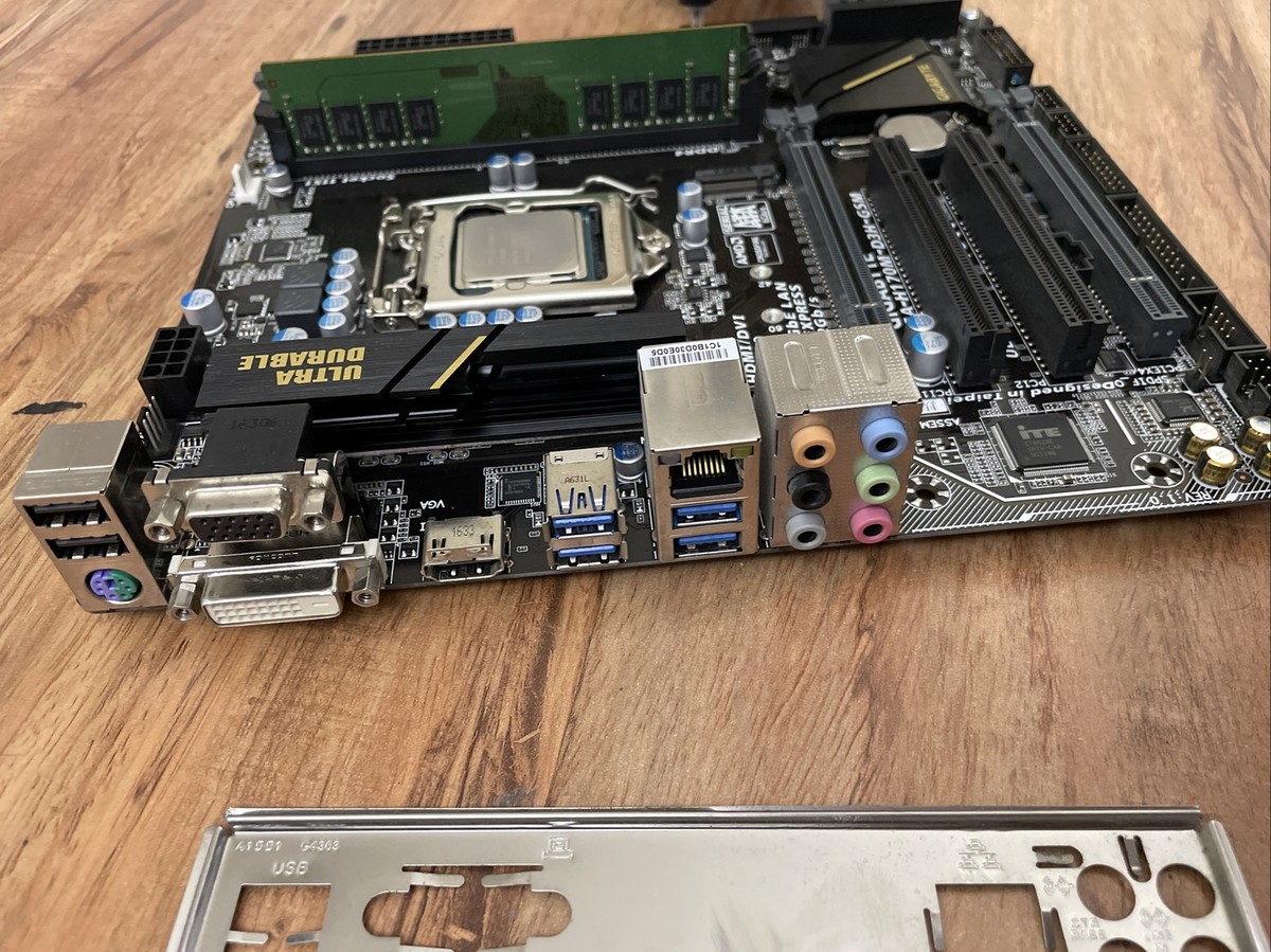 Gigabyte GA-H170M-D3H Motherboard with Intel i3-6400, 8 GB Ram + I