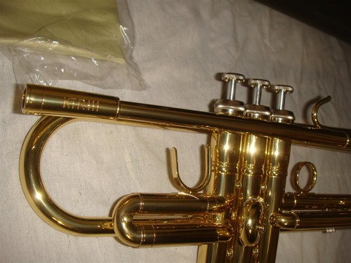 KING KTR411 PERFORMANCE SERIES Bb MARCHING TRUMPET LAQUER FINISH - Picture 5 of 16
