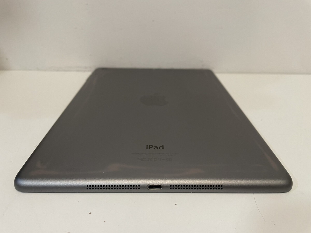 Apple iPad Air 1st Gen. 32GB, Wi-Fi, 9.7in - Space Gray