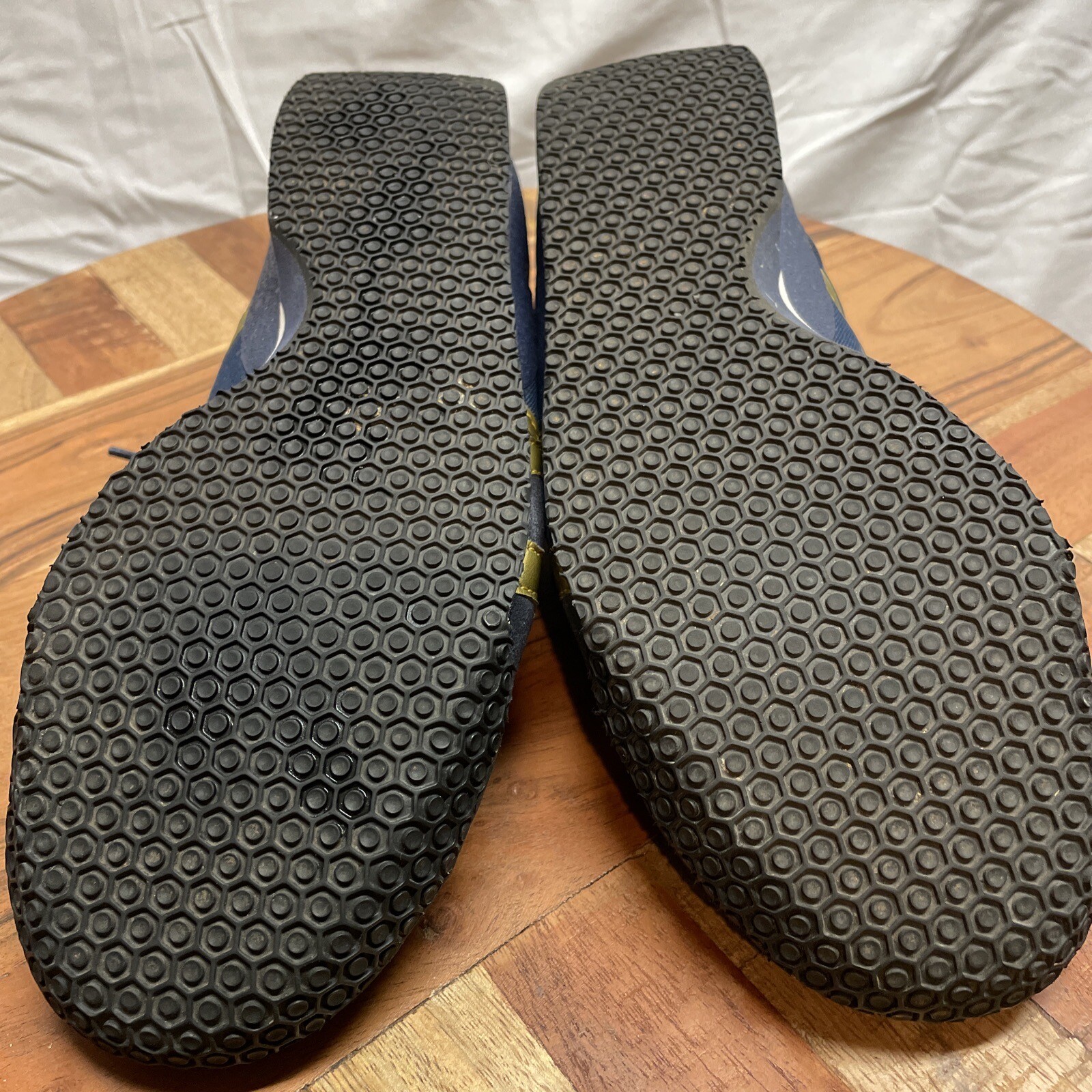 onitsuka tiger serrano black gold