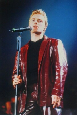 RONAN KEATING OF BOYZONE MOUNTED PHOTO 11 X 7.4 INCHES BY MEL LONGHURST