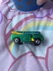 Hot Wheels Redline 1969 Volkswagen Beach Bomb Spectraflame Green With Boards