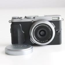 Fujifilm X70 16.3 MP Compact Digital Camera, Silver, UK Seller, Warranty, Read..