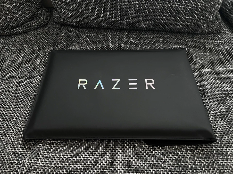 Razer Blade Pro 17 Laptop, Intel i7, 2080 Super, 300Hz, 64GB RAM, 2 TB SSD - Bild 3 von 3