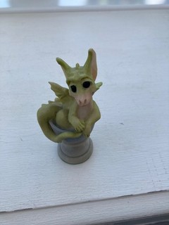 pocket dragon A good egg 1989 by Real Musgrave