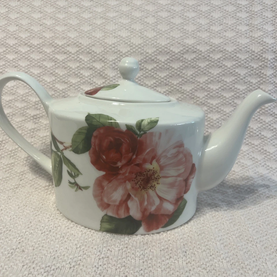 222 Fifth Mirelle Spring Porcelaine Floral Teapot - Image 3 of 4