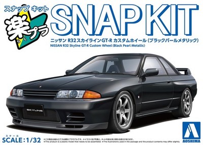 Aoshima 1/32 NISSAN SKYLINE R32 GTR W/ Custom Wheels Snap Model