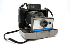 Vintage Polaroid Automatic Land Camera 210 1960  s UNTESTED