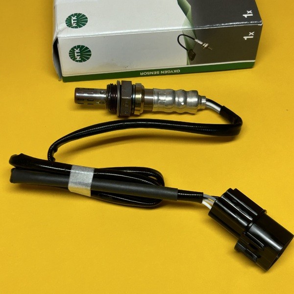 O2 sensor for Mitsubishi NS NT PAJERO 3.8L 06-13 6G75 PreCAT