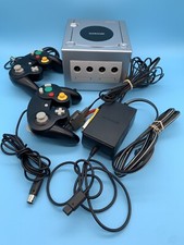 Nintendo GameCube DOL-101 Gaming Console W/ 2 Controller Bundle read description
