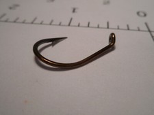 Mustad 9523NP Live Bait Viking Hook - Size 10, 1X Fine, 5X Short, Up Eye (Pack Of 25) - View #8