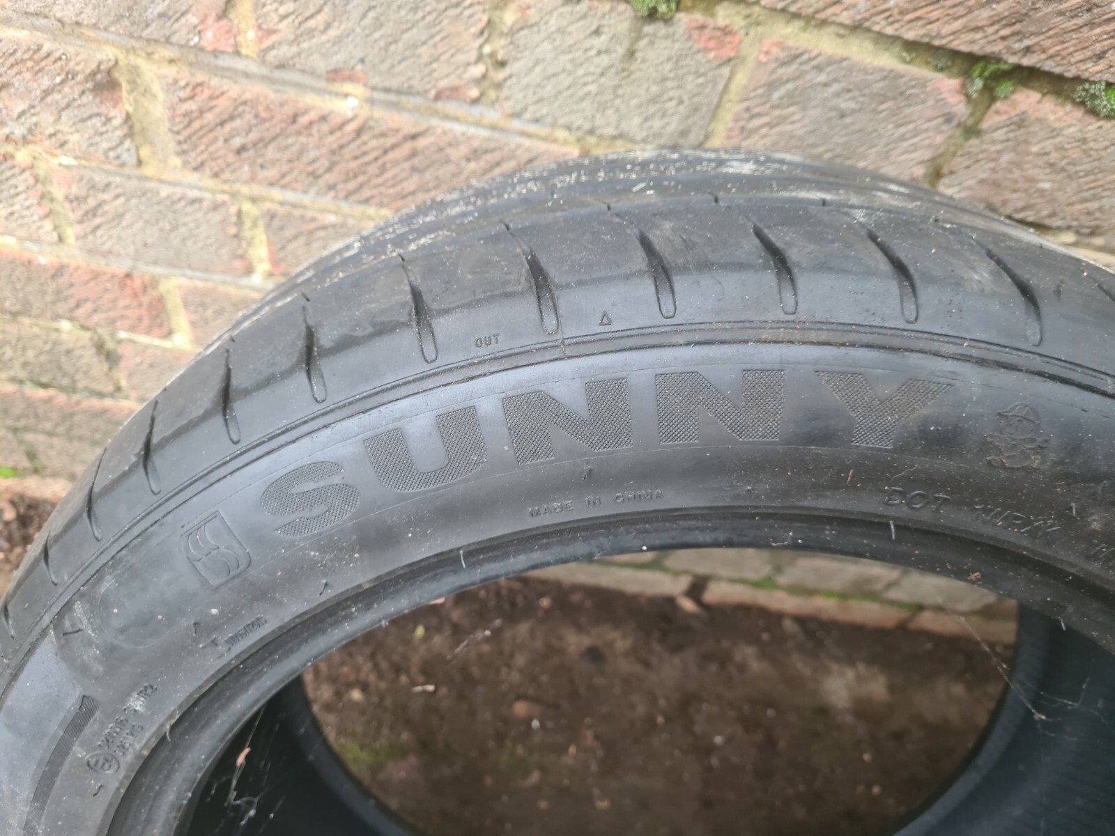 2x TYRES 245/45/18 SUNNY SPORT MACRO NA305 Part Worn Tyre with Even
