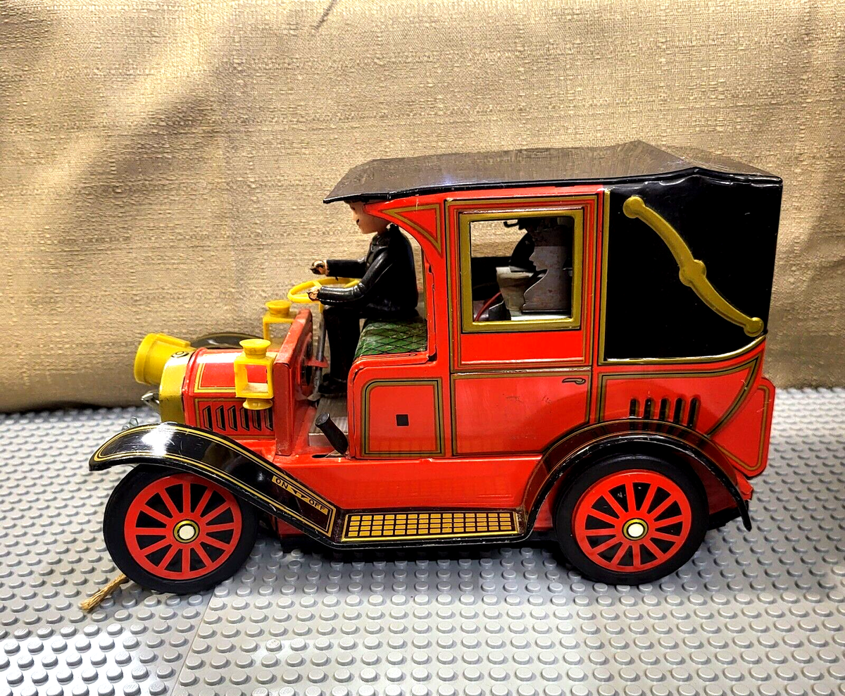 VINTAGE BATTERY-OPERATED ALPS CAR TOY Made in Japan WORKS! | eBay