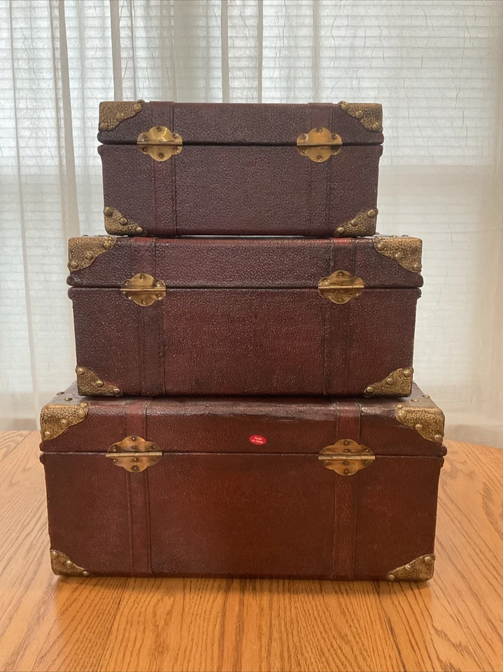 Juego de 3 piezas de maleta de vapor de cuero sintético con bordes de latón réplica de baúles anidados exhibición Foto 4 de 4