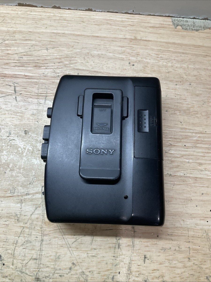 Sony Walkman WM-EX32 Portable Cassette Player READ
