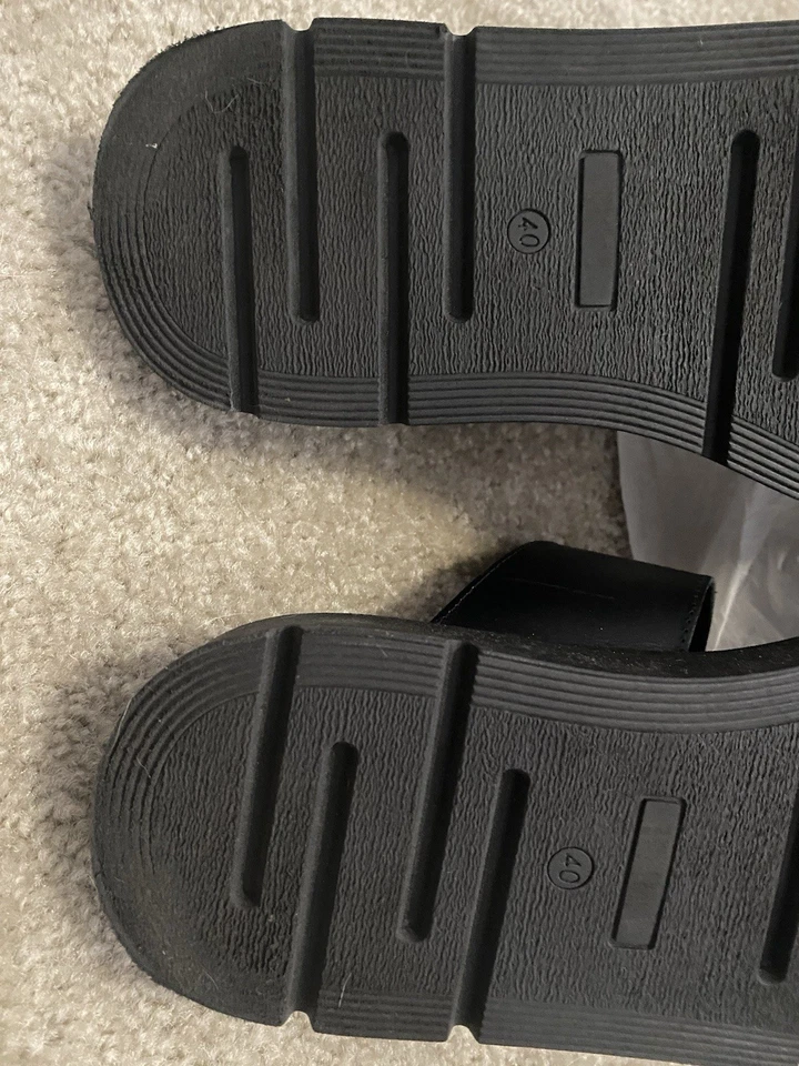 Eric Michael Sandals Women Black With adjustable Straps Size 8.5 / 40 Foto 4 de 4