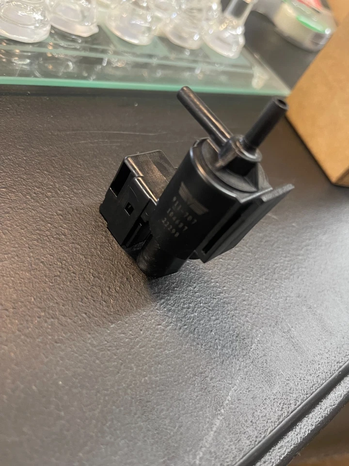 EGR Vacuum Solenoid - Image 2 of 4