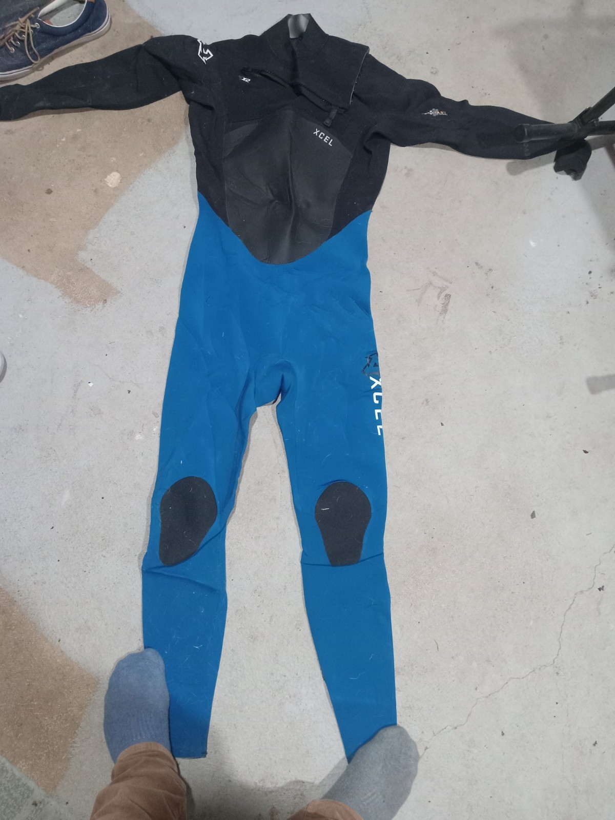 XCEL Celliant Infrared Full Wetsuit Men’s Surf Diving Suit –XL Blue/Black – Used