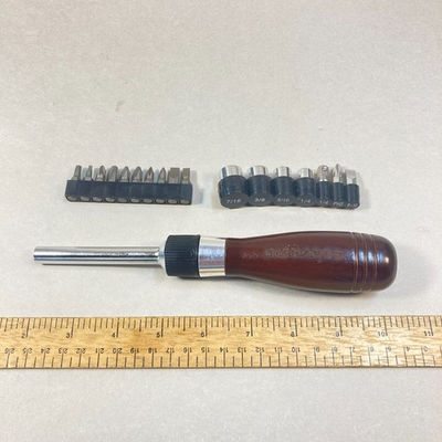 #ad Menards Nut Driver Bit Holding Screwdriver Reversing Ratcheting 17 Bits $7.00