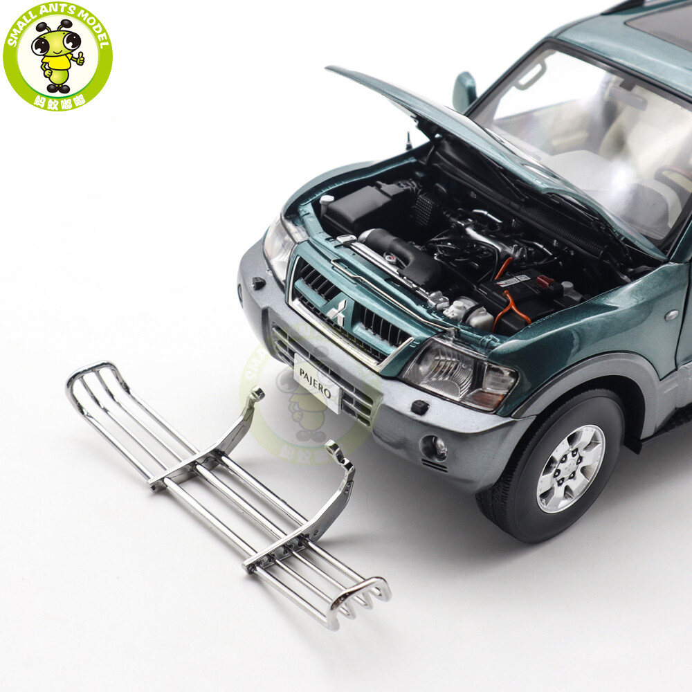 1/18 Mitsubishi PAJERO V73 YC MODEL Green Diecast Model Toy