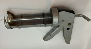 29247 Permatex Caulk Gun--Quantity of 1