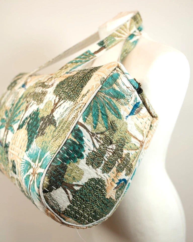 Large Duffle travel Handbag shoulder bag overnight white turquoise hippy boho - Image 4 of 4