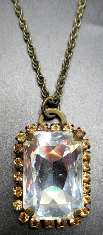 LIZ PALACIOS SF Sparkling Ice Rhinestone Pendant Necklace Foto 2 de 4