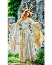 Fairy Long Sleeve Mediaeval Wedding Dresses Full Lace with Shiny Gold Applique