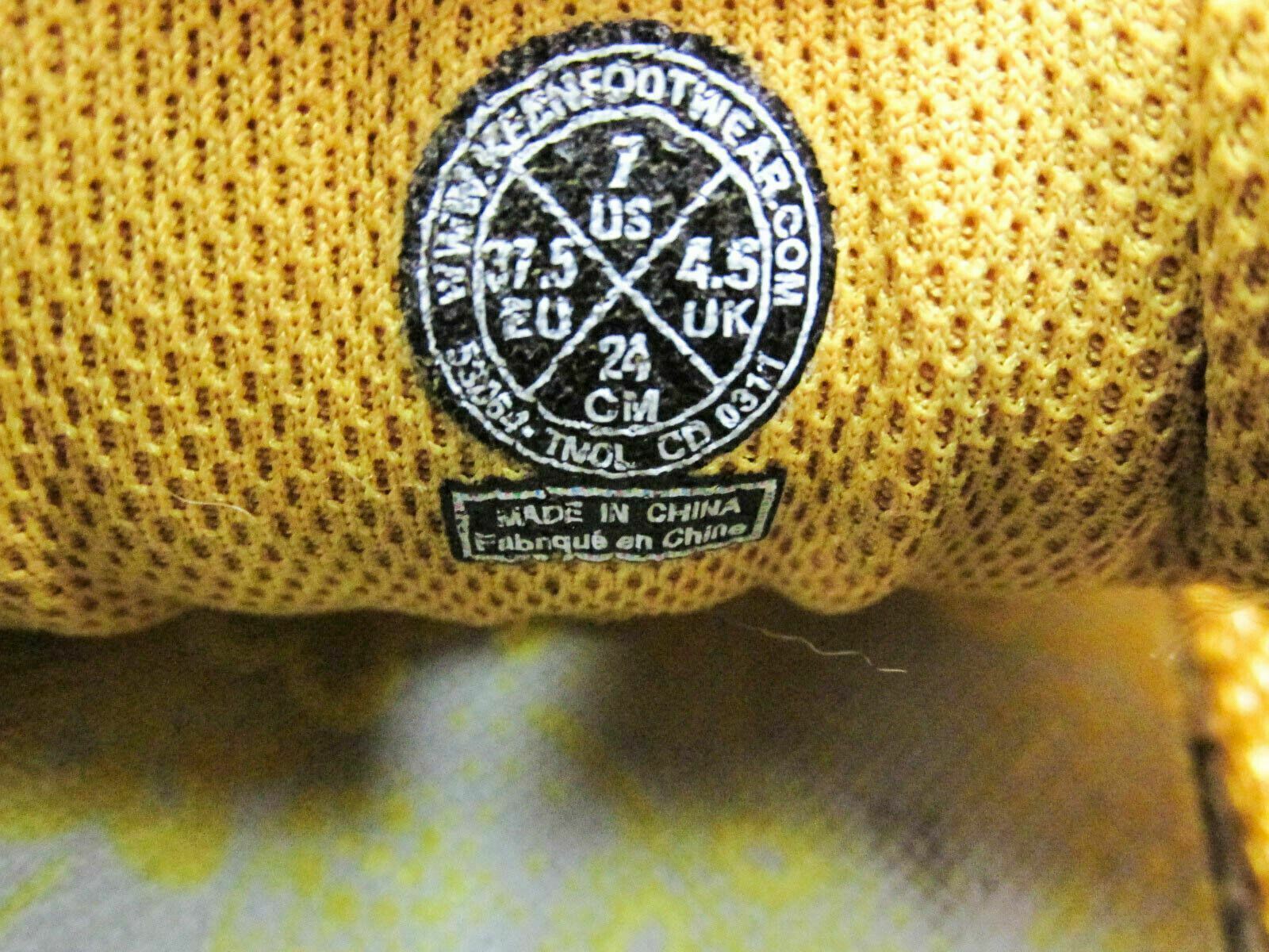 Scarpe donna Keen Auckland taglia 7M giallo senape sneaker usate qp