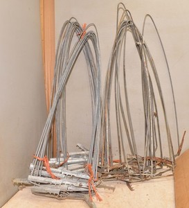 36 Peerless  Animal Trap Co hide stretcher  No 2 US fur raccon beaver tool lot