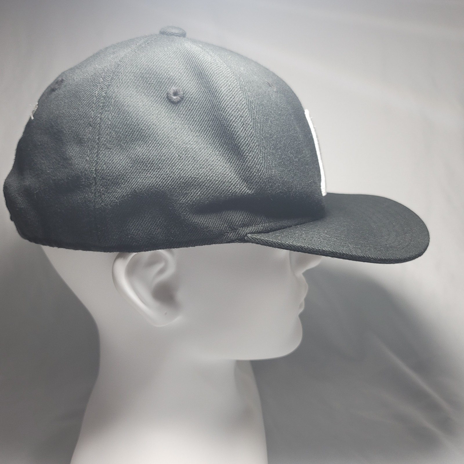 Atari Logo Snapback Hat Black Flat Brim Licensed … - image 5