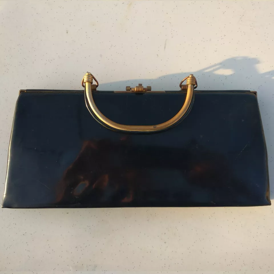 Hermoso Bolso de Mano Vintage Cartera Art Deco Laca Negra Bolso sin asas Marco de Latón Años 50 Foto 3 de 4