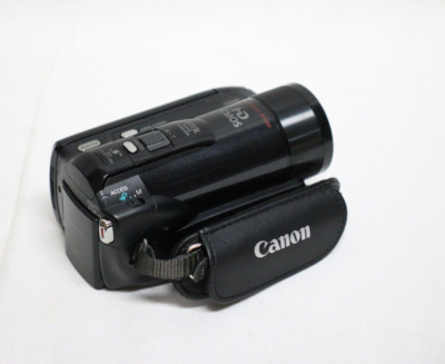 Canon VIXIA HF M30 Full HD 1080p AVCHD canon Video Camcorder | eBay