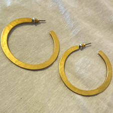 Gold Tone Hammered Metal Round Hoop Earrings, Post Closure, No Stone
